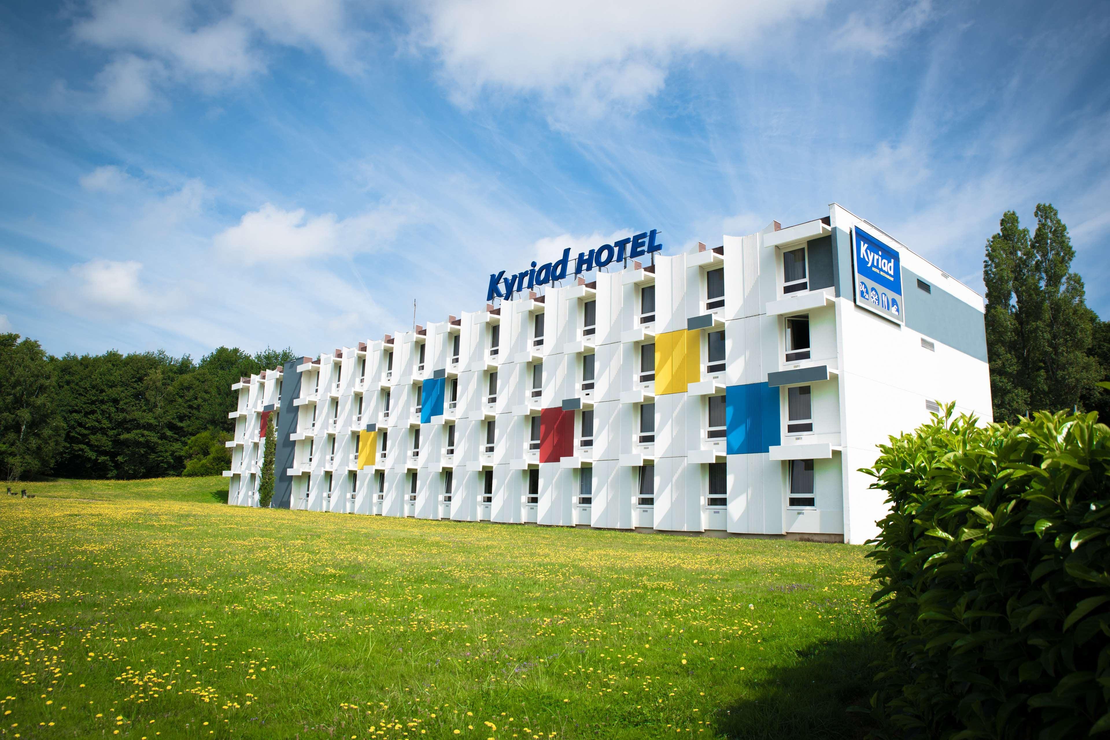 Kyriad Montchanin Le Creusot Exterior photo